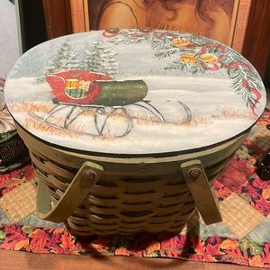 Hand-painted winter scenery basket with lid